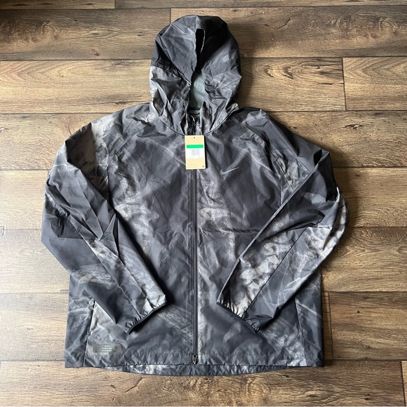 nike flash windbreaker